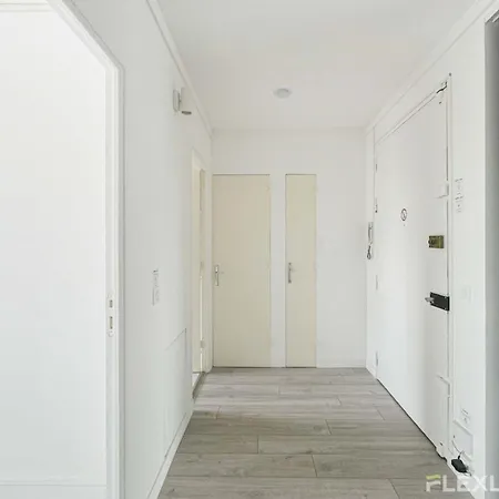 Flexliving - - Mouchez Holiday home